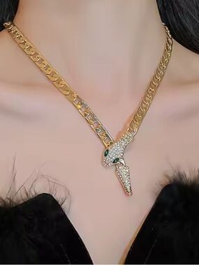New! Snake Pendant Chain Necklace - Women Jewelry